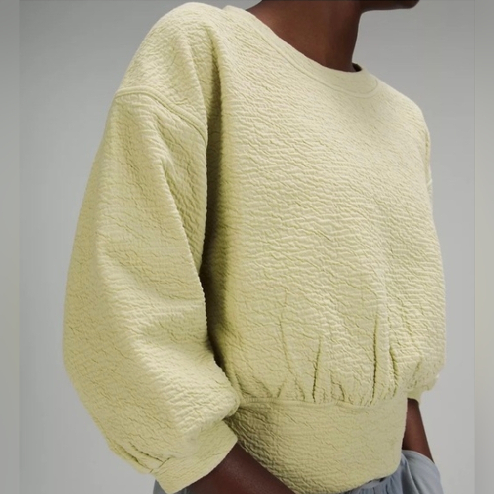 Lululemon Textured  Top - Picture 2 of 7